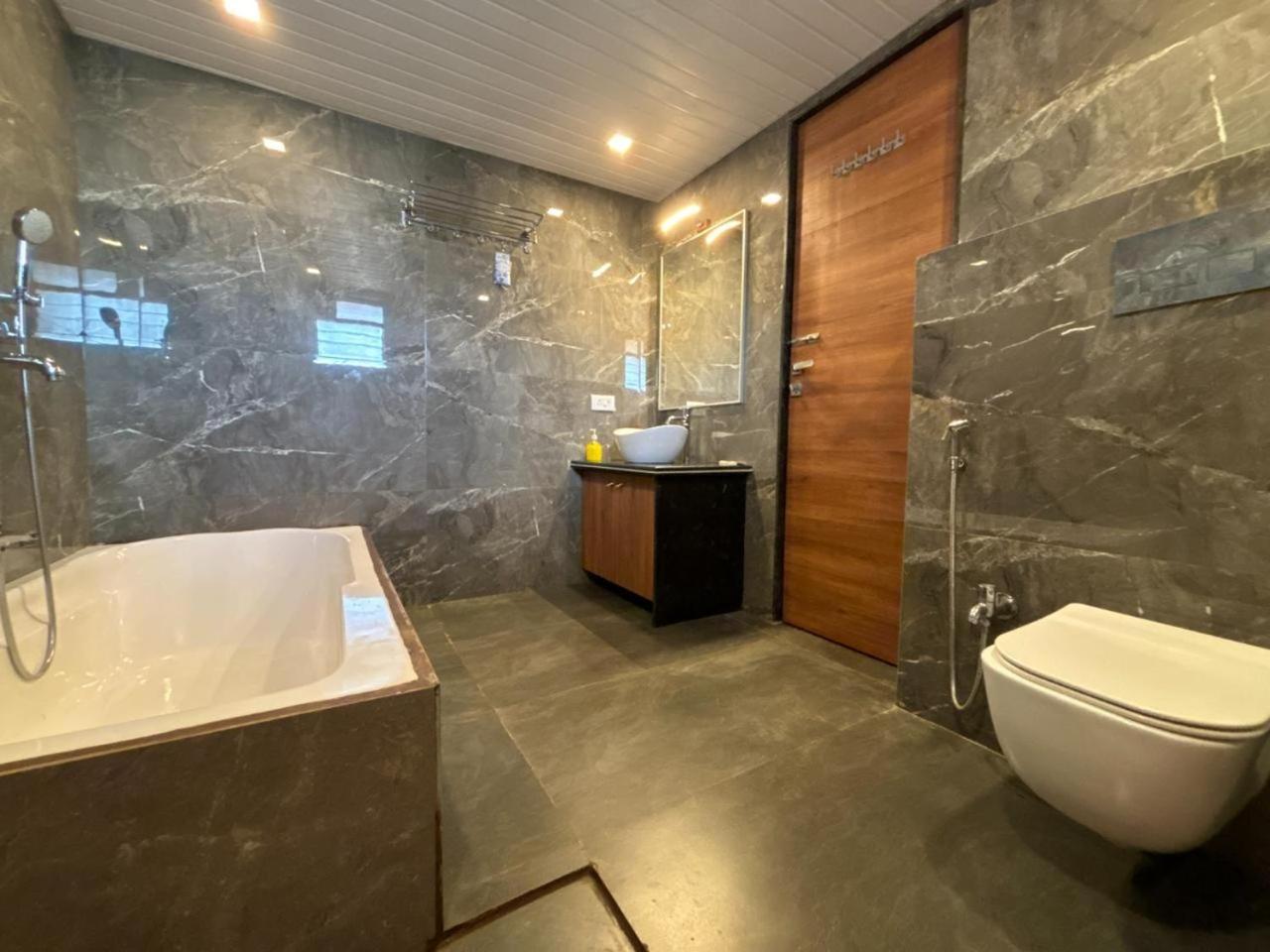Hillview Rooms By 29 Bungalow Panchgani Exterior foto